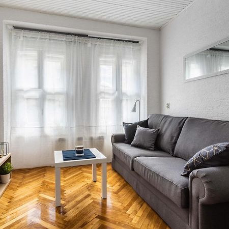Apartment Petra By Blue Apartments Zagreb Bagian luar foto